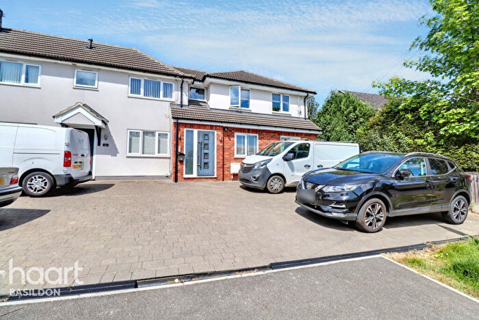 1 Bedroom Apartment For Sale In Gatwick View, Billericay, CM12