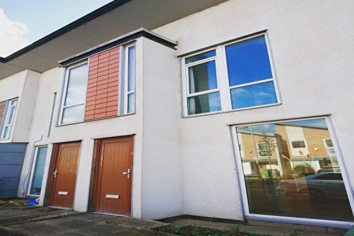 1 Bedroom Terraced House To Rent In Bell Crescent, Manchester, M11