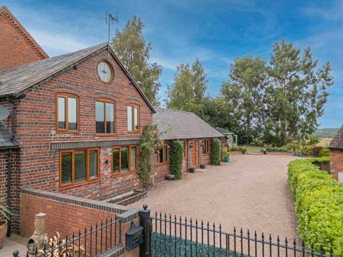 3 Bedroom Barn Conversion For Sale In Longview Barn, Hewell Lane, Tardebigge, Worcestershire, B97