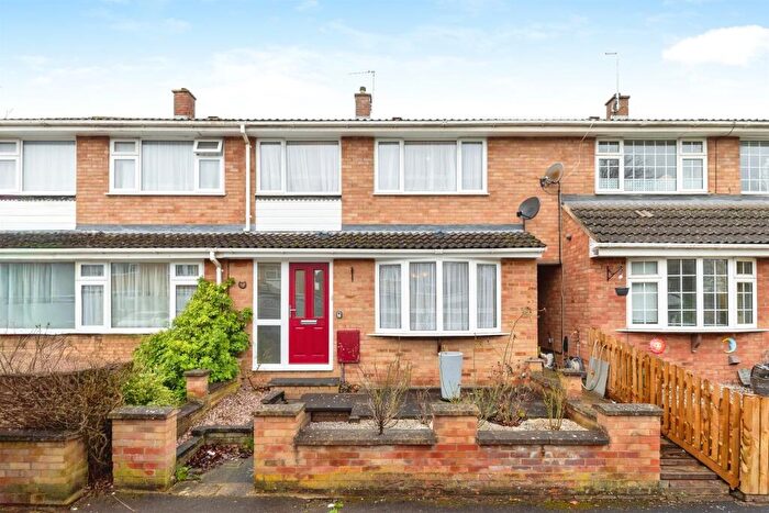 3 Bedroom Terraced House For Sale In Wellington Road, Stevenage, SG2