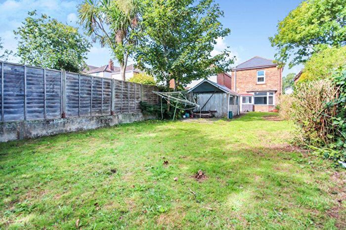 4 Bedroom Detached House To Rent In Crichel Road, Winton, BH9