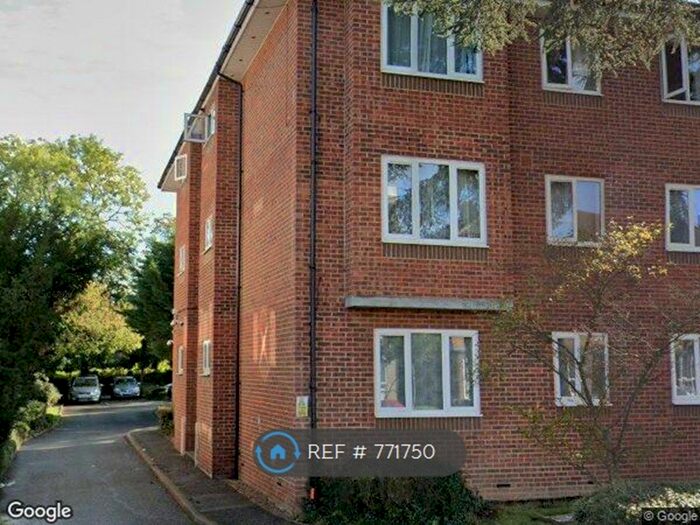 2 Bedroom Flat To Rent In Jayson Court, Croydon, CR0