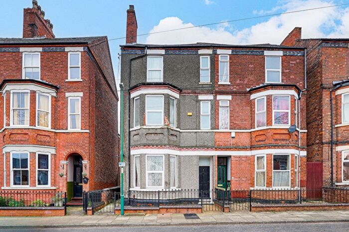 4 Bedroom Semi Detached House For Sale In Victoria Avenue, Nottingham, NG2
