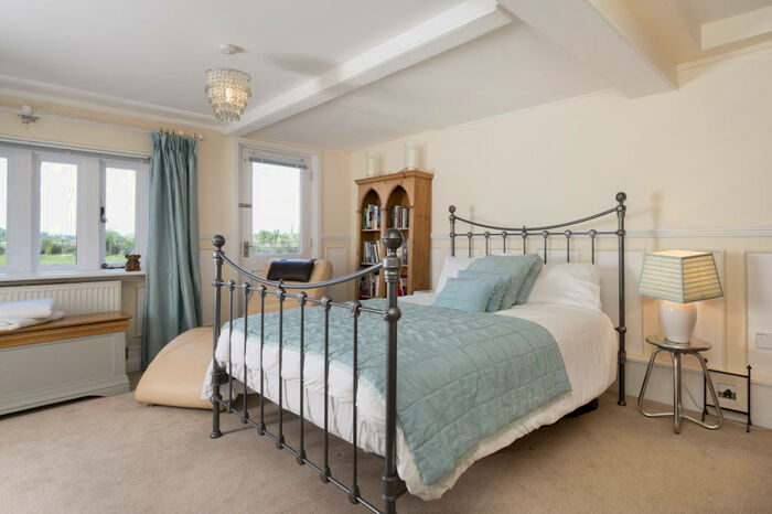 2 Bedroom Apartment For Sale In Westham Lane, Barford, CV35