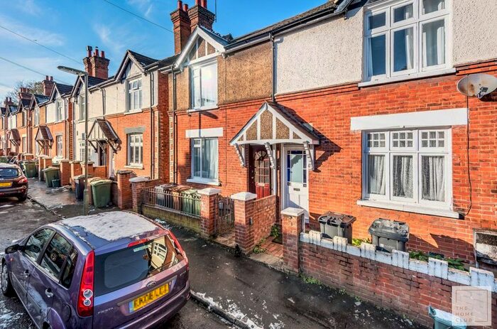 4 Bedroom Semi-Detached House To Rent In Rupert Road, Guildford, GU2