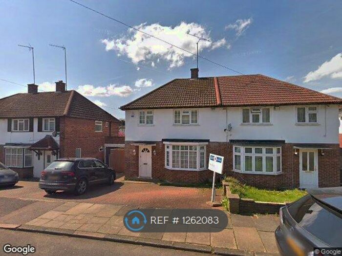 3 Bedroom Semi-Detached House To Rent In Marsh Lane, Stanmore HA7