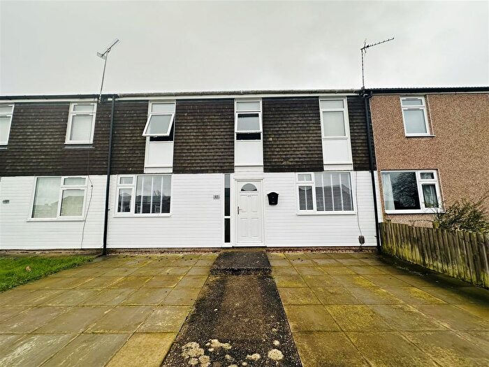 3 Bedroom Property To Rent In Prescelly Close, Nuneaton, CV10