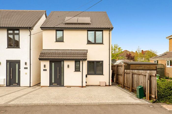3 Bedroom Detached House For Sale In St Andrews Road, BS48