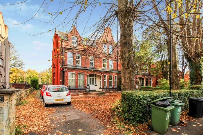 14 Bedroom Semi-Detached House To Rent In North Grange Road, Headingley, Leeds, LS6