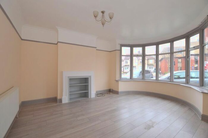 1 Bedroom Flat To Rent In Pinner Road, North Harrow, Harrow HA1