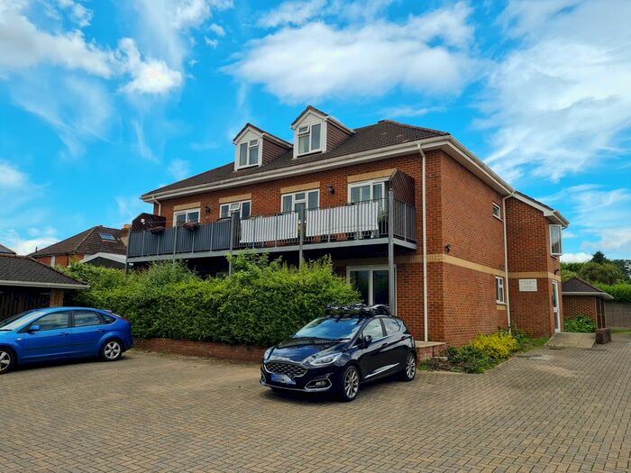 1 Bedroom Flat To Rent In Harrison Road, Southampton, SO17