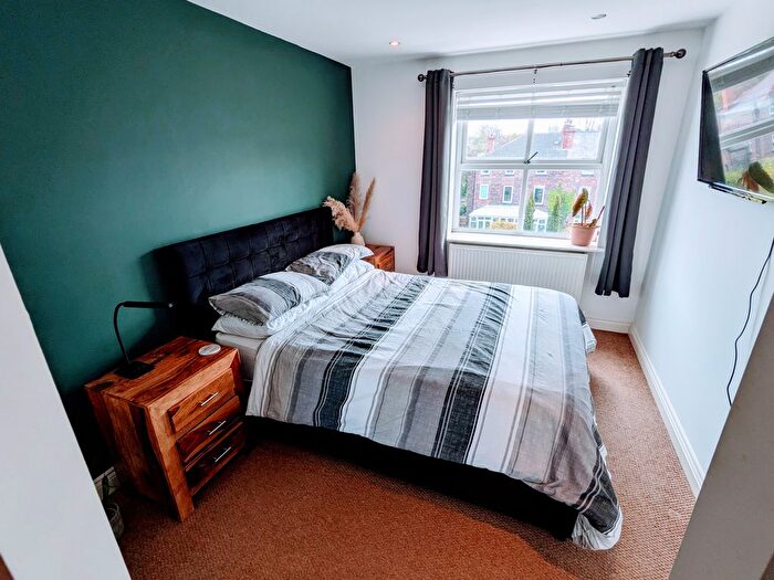2 Bedroom Flat To Rent In Apartment, The Old Schoolhouse, - Beresford Road, Prenton, CH43