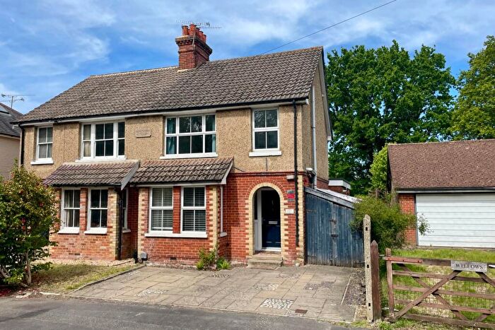 3 Bedroom Semi-Detached House For Sale In Darby Green Road, Blackwater, Camberley, GU17
