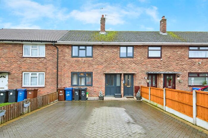 3 Bedroom Terraced House For Sale In Chesterton Road, Burton-On-Trent, DE14