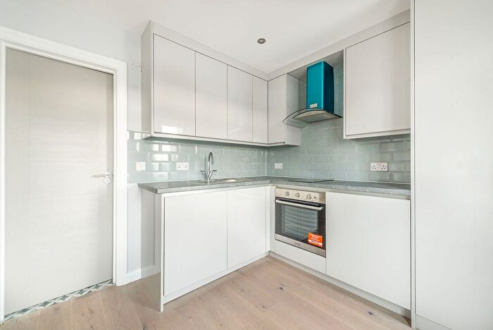 Studio To Rent In Kneller Road, Whitton, Twickenham, TW2