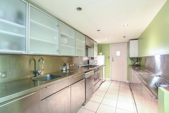 1 Bedroom Apartment To Rent In Edith Grove London, SW10