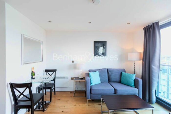 Studio To Rent In Station Road, Hayes, UB3