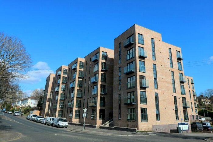 2 Bedroom Flat To Rent In Dorchester Avenue, Glasgow, G12