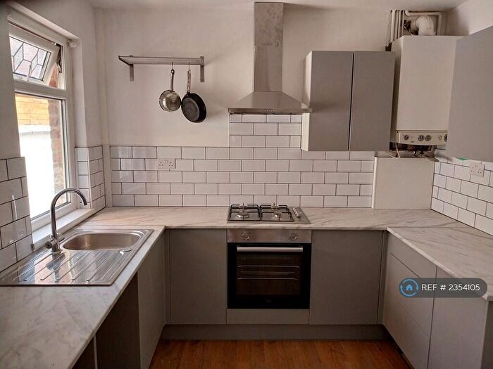 2 Bedroom Terraced House To Rent In New Barton St., Salford, M6