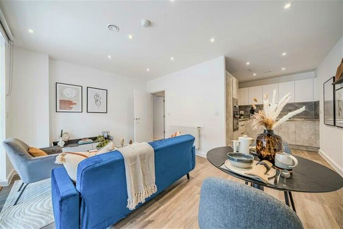 1 Bedroom Apartment To Rent In Bed, Rd Floor Argon At Cape Court In Elements, EN3