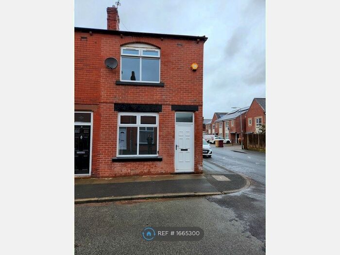 2 Bedroom End Of Terrace House To Rent In Grace Street, Bolton, BL6