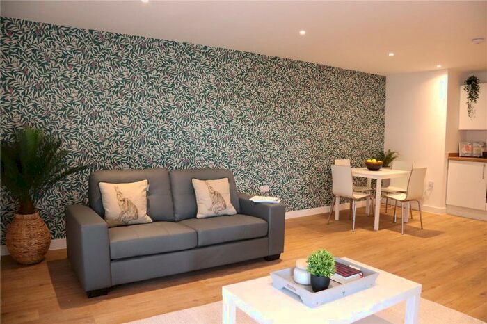 2 Bedroom Flat To Rent In The Plaza, Advent Way, Ancoats, Manchester, M4