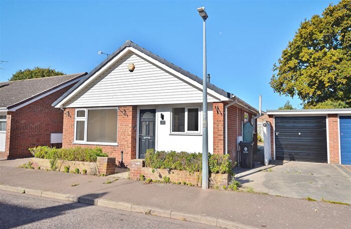 2 Bedroom Detached Bungalow For Sale In Westcott Close, Clacton-On-Sea, Essex, CO16
