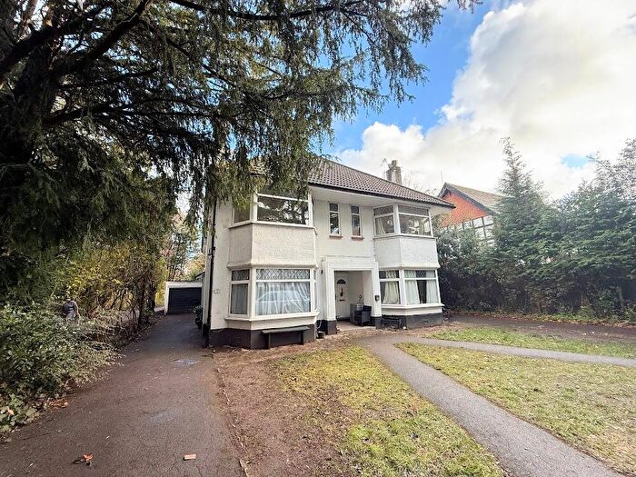 3 Bedroom Flat To Rent In Derby Road, Bournemouth, BH1