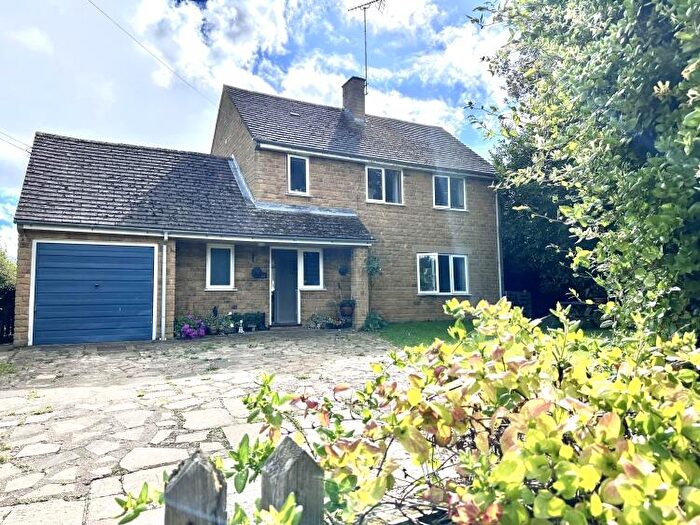 3 Bedroom Detached House To Rent In North Newington, OX15
