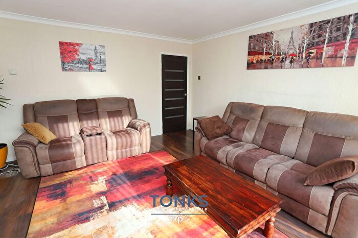 3 Bedroom Detached House For Sale In Cockshed Lane, Halesowen, B62