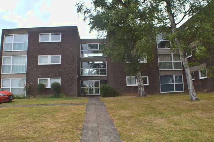 2 Bedroom Flat To Rent In Landcross Drive, Northampton, NN3