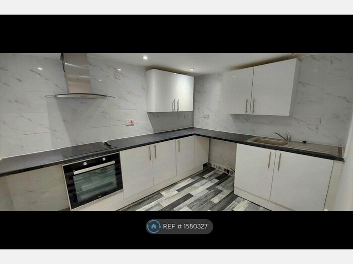 Studio To Rent In Rasbottom Street, Bolton, BL3