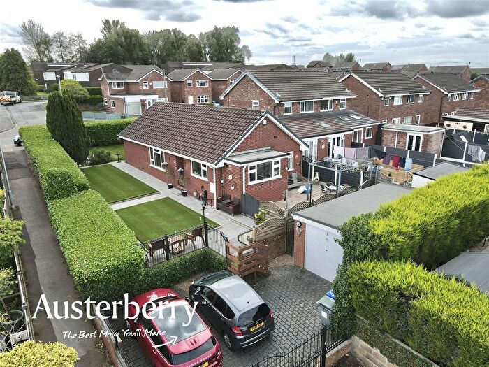 2 Bedroom Detached Bungalow For Sale In Hoveringham Drive, Eaton Park, Stoke-On-Trent, ST2