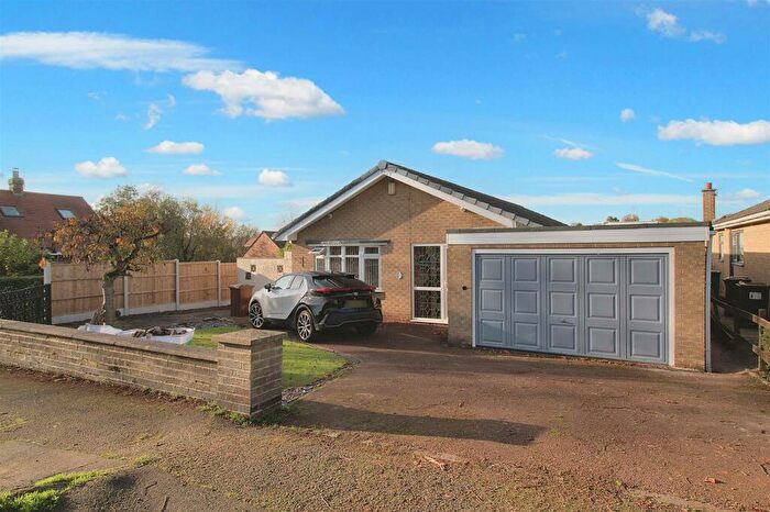 3 Bedroom Detached Bungalow To Rent In Northcliffe Avenue, Mapperley, Nottingham, NG3