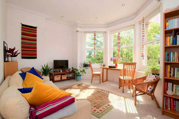 2 Bedroom Flat To Rent In Dyke Road Avenue, Brighton, BN1