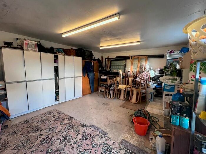 5 Bedroom Property To Rent In Albert Road, Ilford, IG1