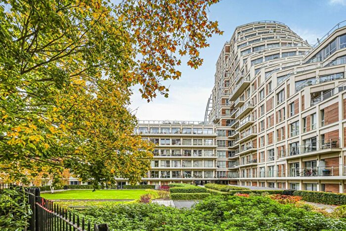 2 Bedroom Apartment For Sale In Kingston Riverside, Kingston Upon Thames, KT2