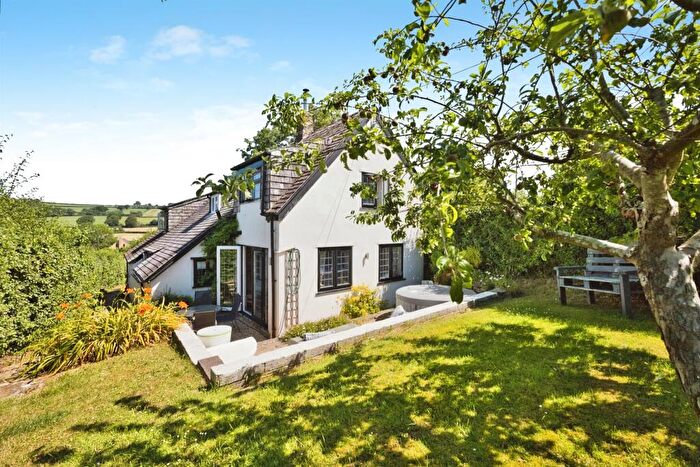 4 Bedroom Detached House For Sale In North Lane, Hardington Mandeville, Yeovil, BA22