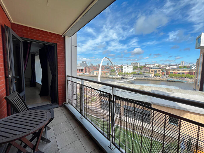 2 Bedroom Apartment To Rent In Baltic Quay, Gateshead Quayside, NE8