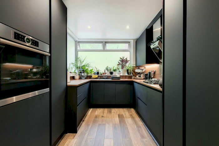 3 Bedroom Apartment To Rent In St. John's Way, N19