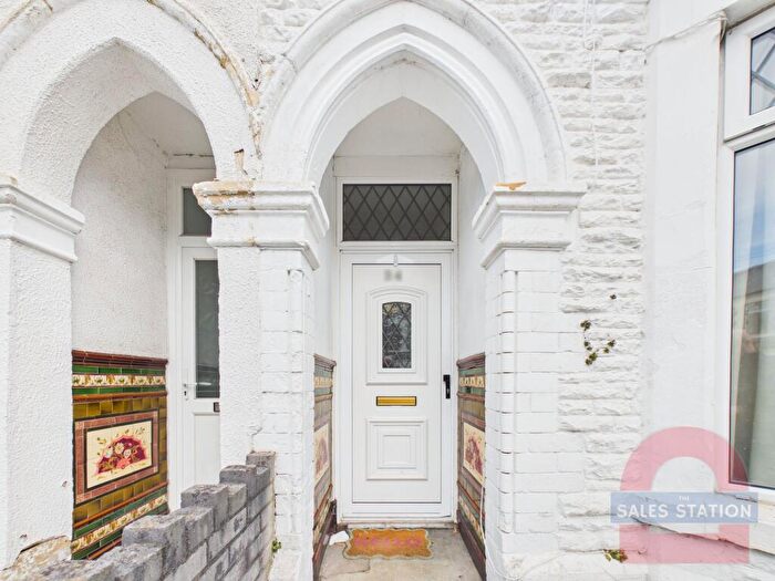 3 Bedroom Terraced House For Sale In Manor Street, Cardiff, CF14