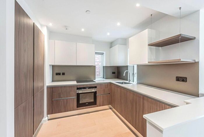 1 Bedroom Flat To Rent In Compayne Gardens, NW6