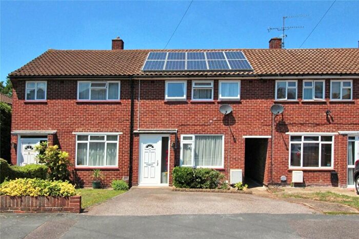 3 Bedroom Terraced House To Rent In Woking, Surrey, GU21