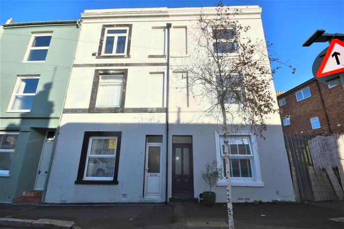 4 Bedroom End Of Terrace House To Rent In Brook Street, Hastings, TN34