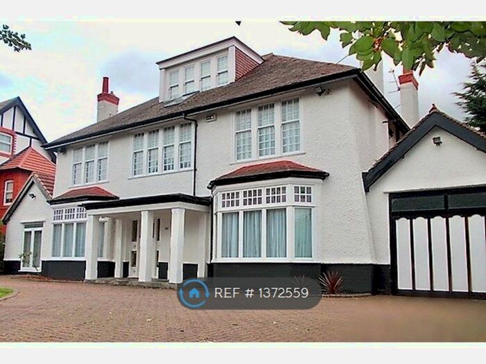6 Bedroom Detached House To Rent In Birkenhead Road, Wirral, CH47