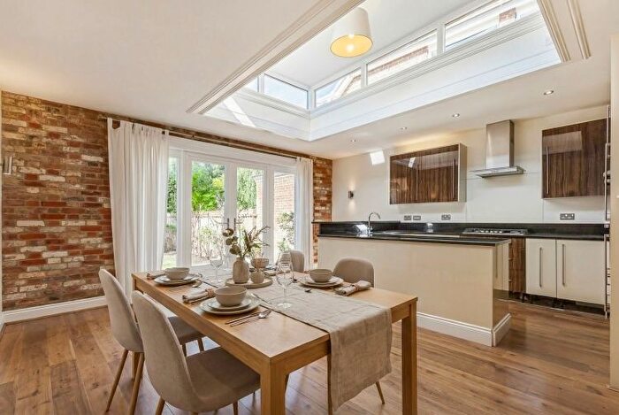 4 Bedroom Terraced House To Rent In Kingston Road, Jericho, OX2