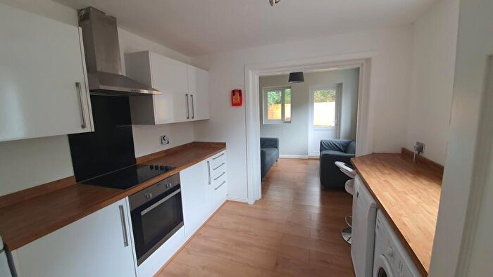 5 Bedroom House To Rent In Burgess Road, Southampton, SO16