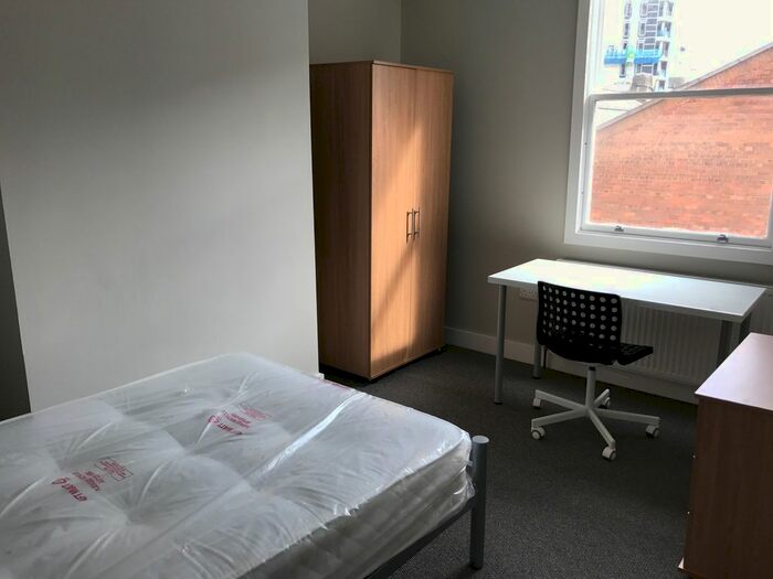 2 Bedroom Flat To Rent In Arley Street, Sheffield, S2