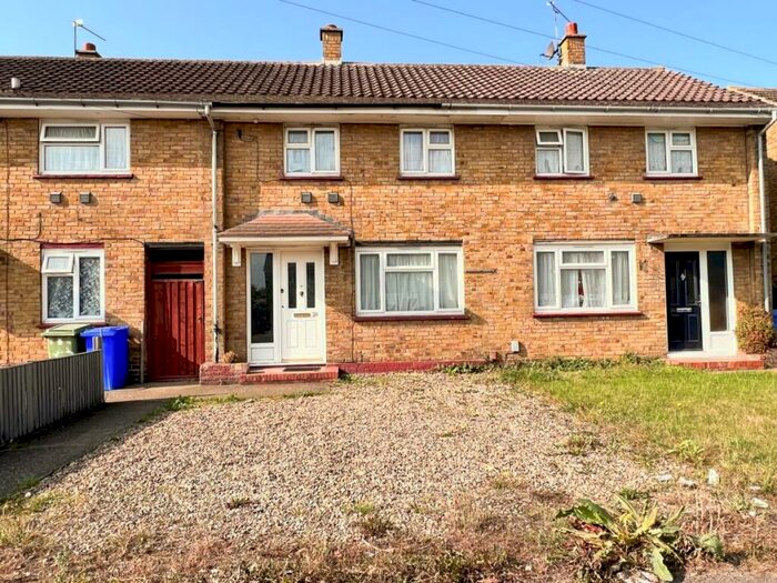 2 Bedroom House To Rent In Saffron Way, Sittingbourne, ME10