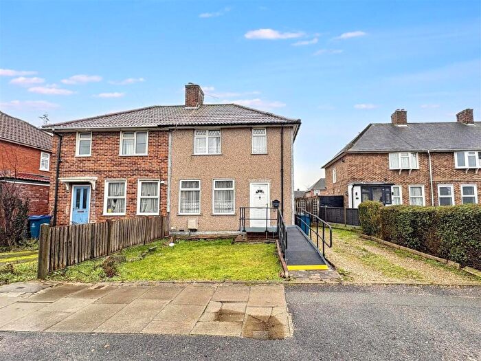 3 Bedroom Semi Detached House For Sale In Hinkler Road, Harrow, HA3